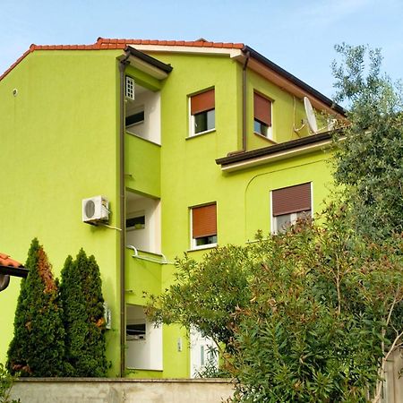 Rafael Apartments Медулин Екстериор снимка