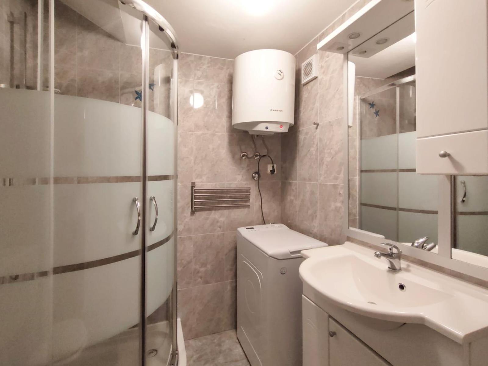 Rafael Apartments Медулин Екстериор снимка