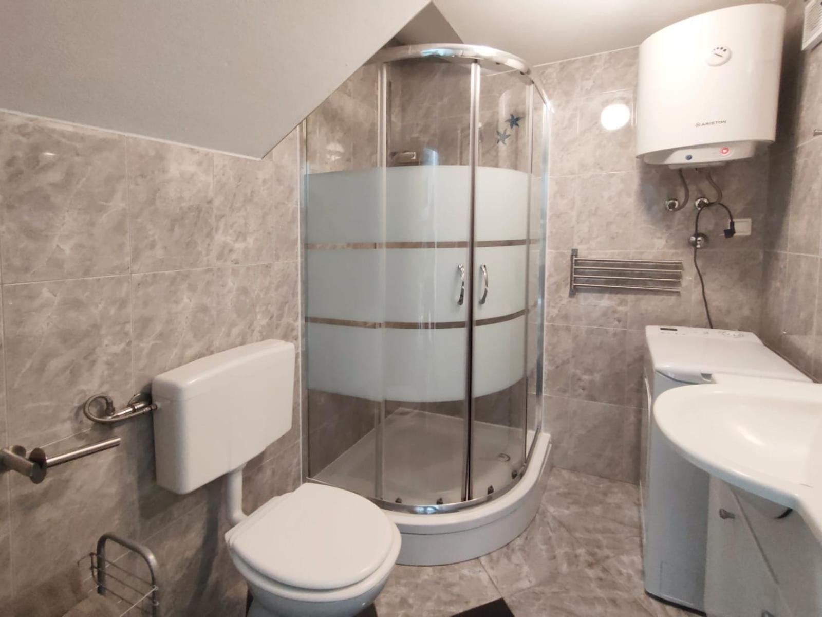 Rafael Apartments Медулин Екстериор снимка