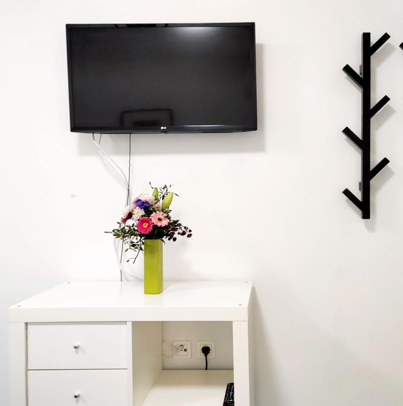 Rafael Apartments Медулин Екстериор снимка